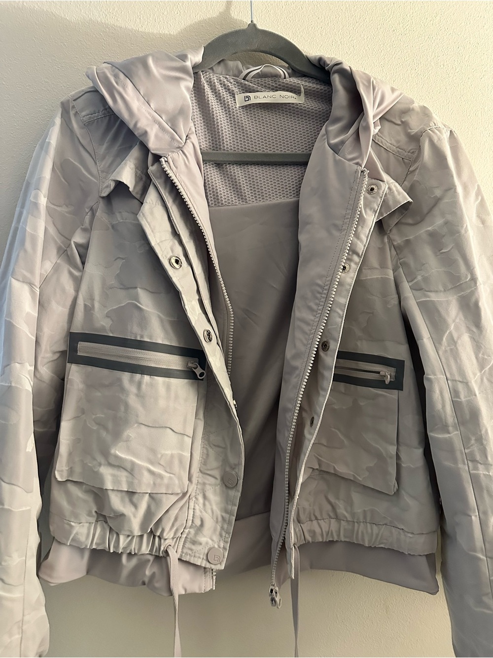 NWOT BLANC NOIR Camouflage Jacket M